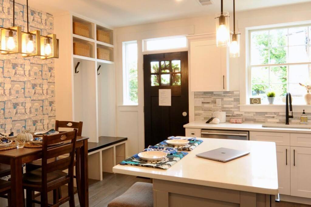 Cherry Blossom Townhouse, Easy Dc Access Washington Extérieur photo