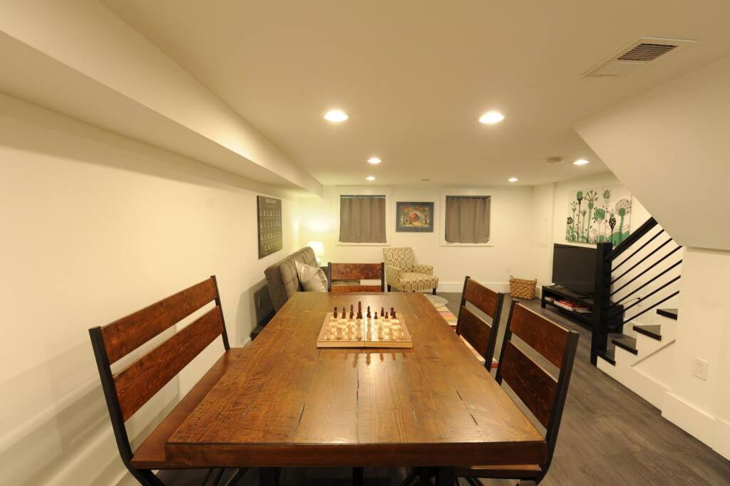 Cherry Blossom Townhouse, Easy Dc Access Washington Extérieur photo