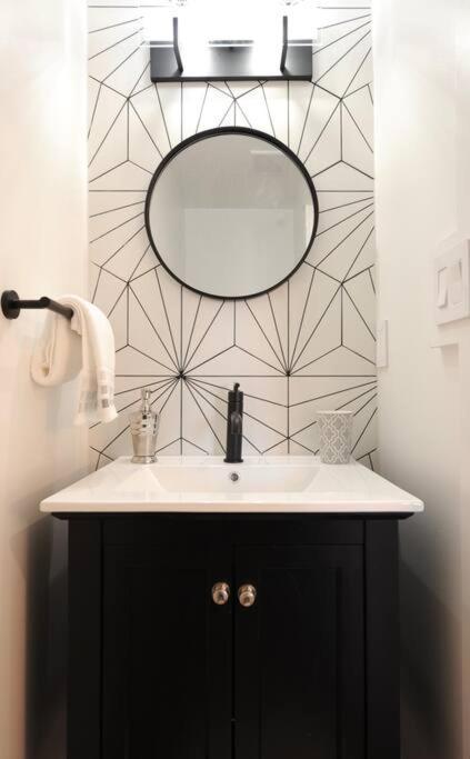 Cherry Blossom Townhouse, Easy Dc Access Washington Extérieur photo